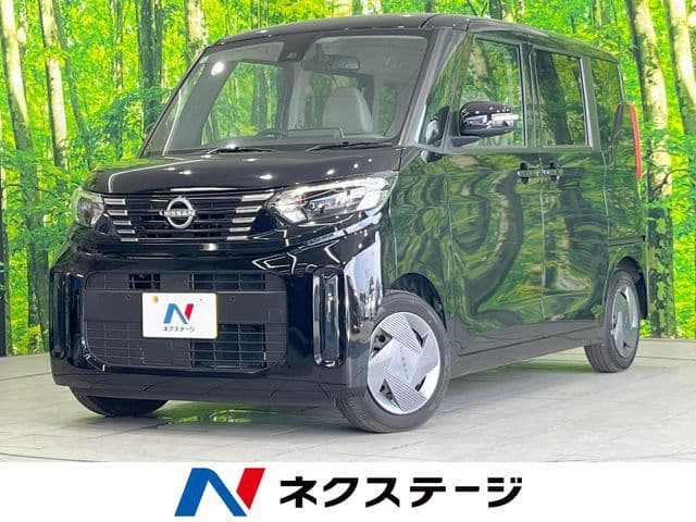 NISSAN