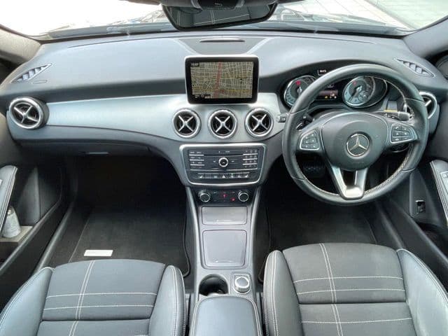 MERCEDES BENZ