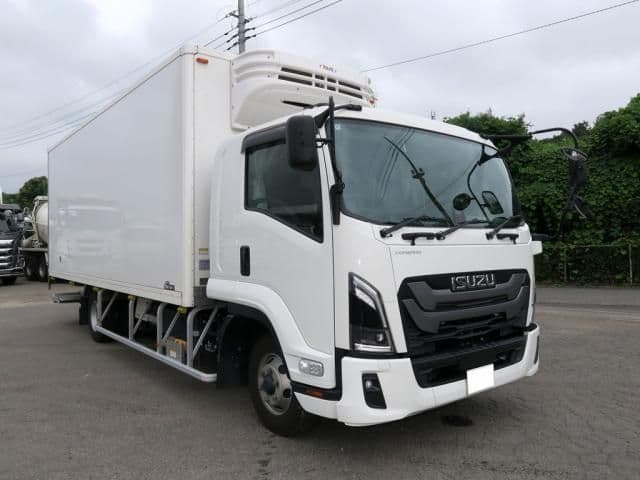 ISUZU