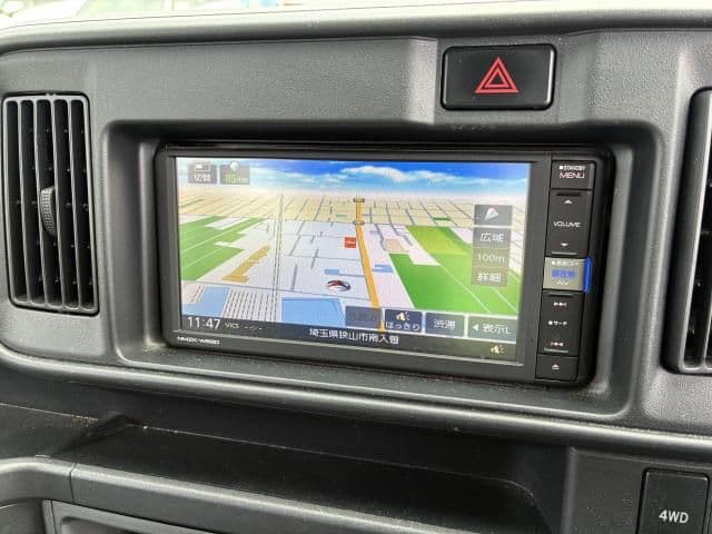 Car thumbnail 4