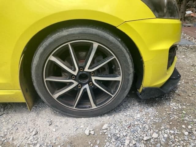 Car thumbnail 4