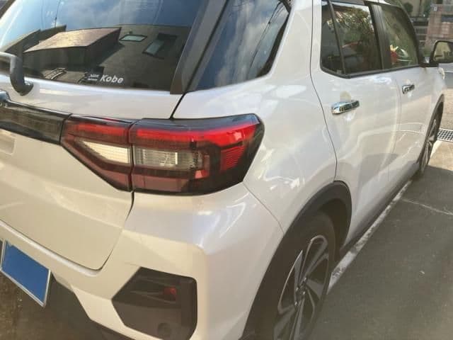 Car thumbnail 3