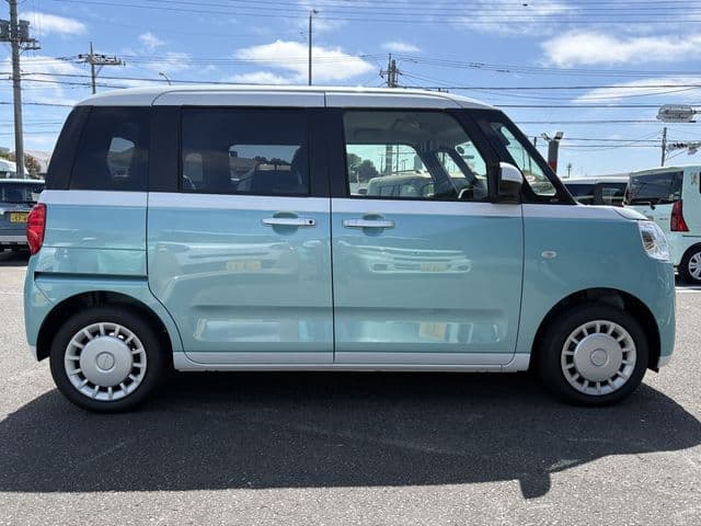 Car thumbnail 3