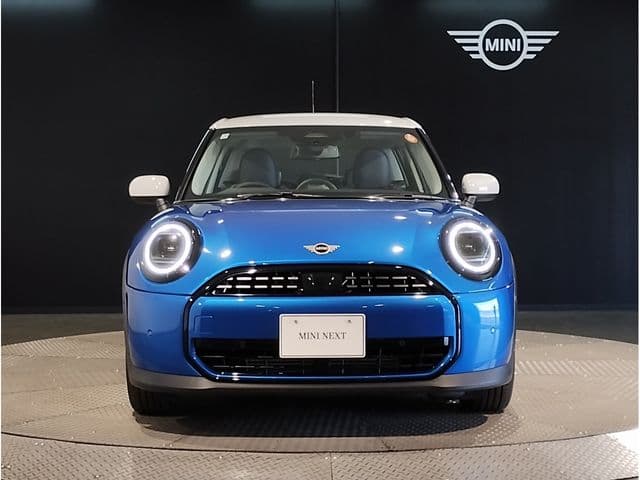 Car thumbnail 2