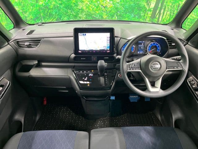 NISSAN