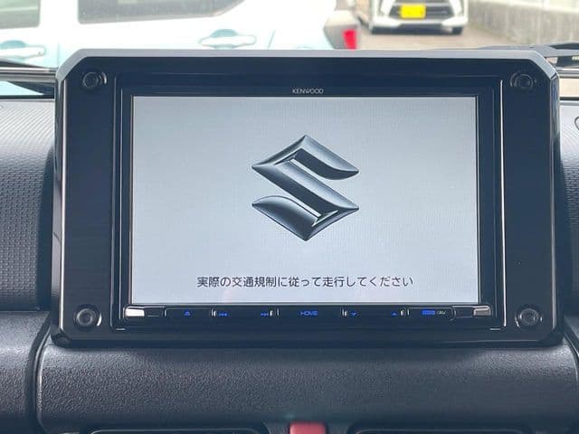 Car thumbnail 3