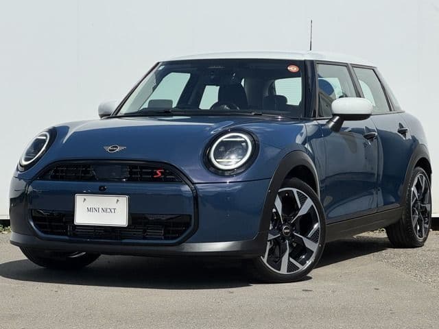 Car image 1
