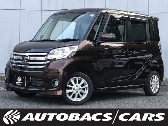 NISSAN
