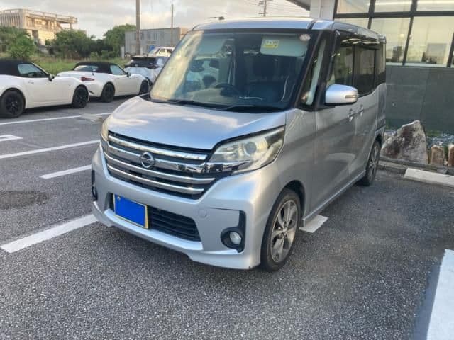 NISSAN