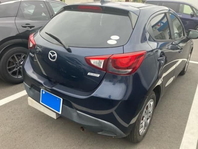 Car thumbnail 2