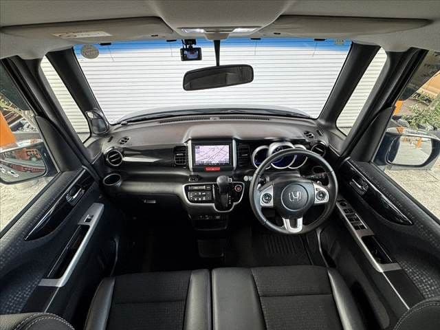 Car thumbnail 2