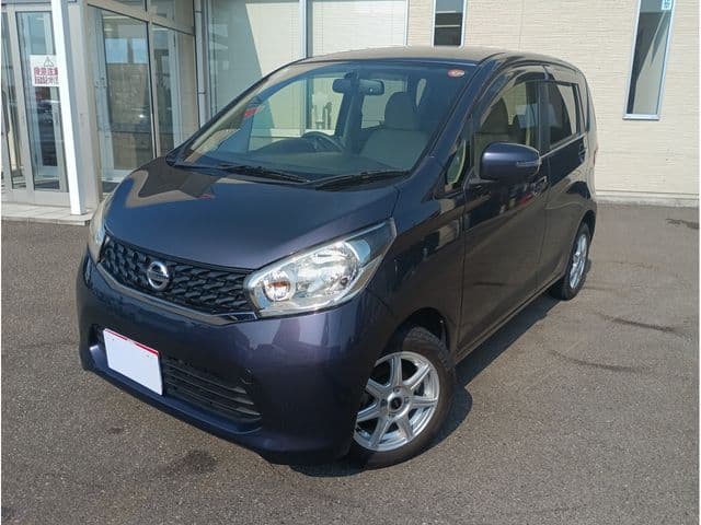 NISSAN