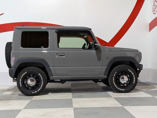 Car thumbnail 4