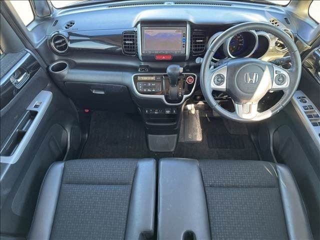 Car thumbnail 2