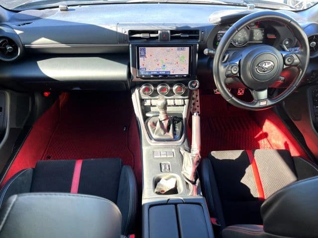 Car thumbnail 2