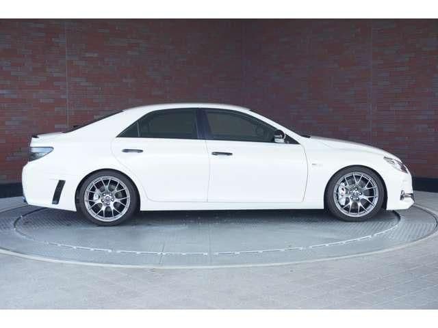 Car thumbnail 2