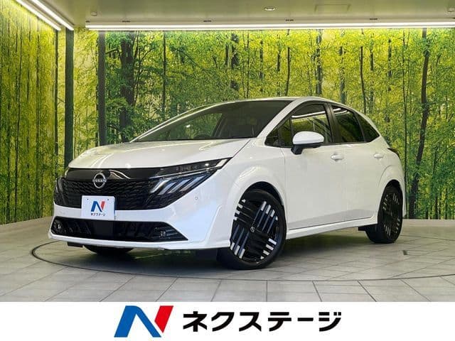 NISSAN AURA