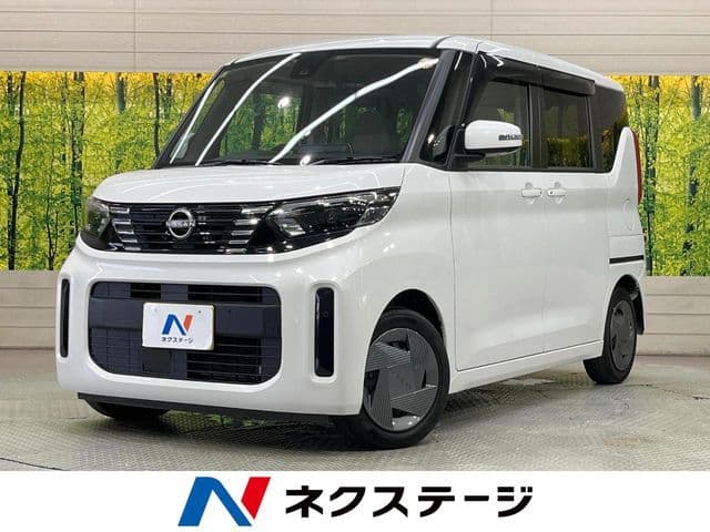 NISSAN