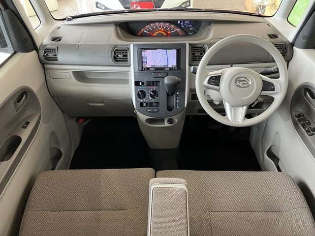 Car thumbnail 3