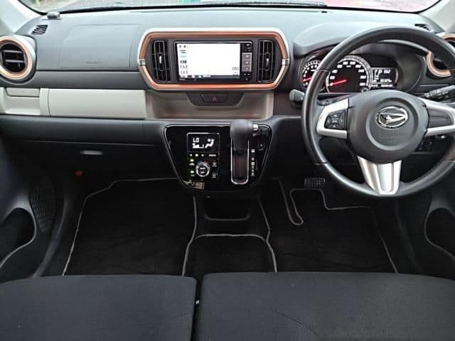 Car thumbnail 3