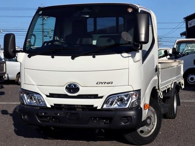 TOYOTA DYNA
