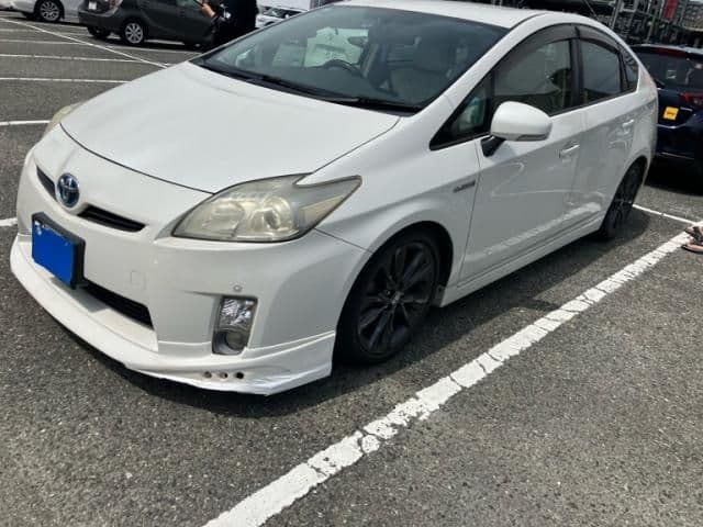 Car thumbnail 3