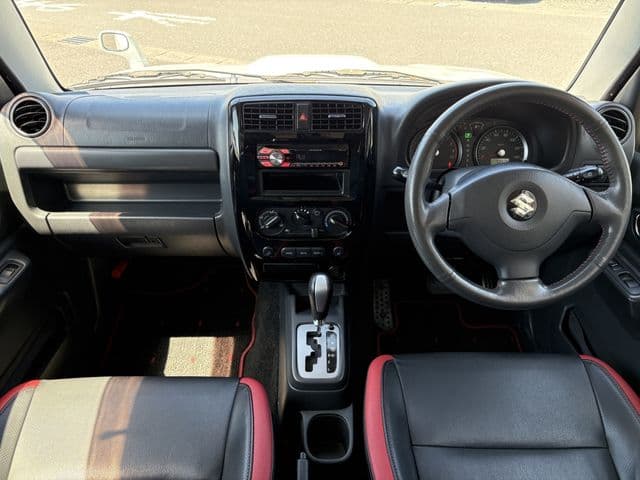 Car thumbnail 3
