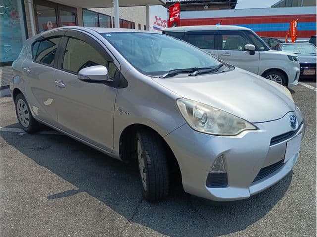 Car thumbnail 3