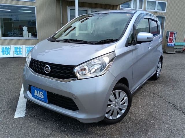 NISSAN