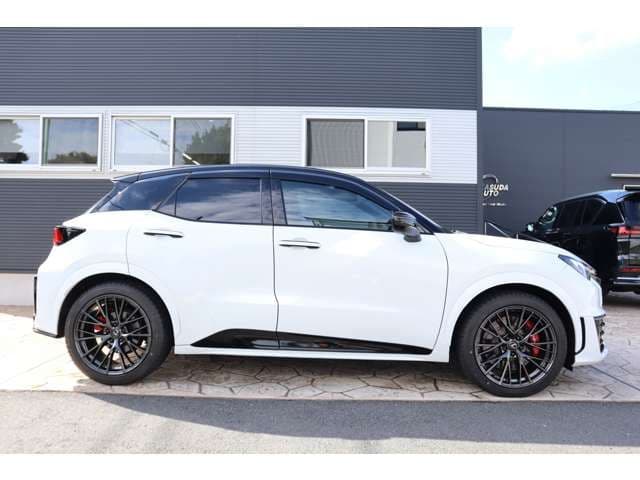Car thumbnail 4
