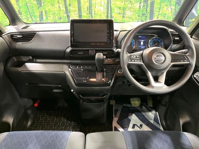 NISSAN