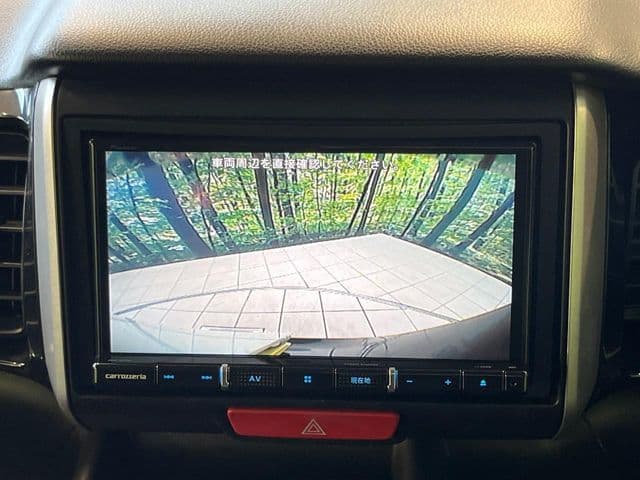 Car thumbnail 4