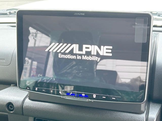 Car thumbnail 4