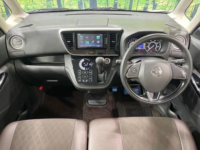 NISSAN