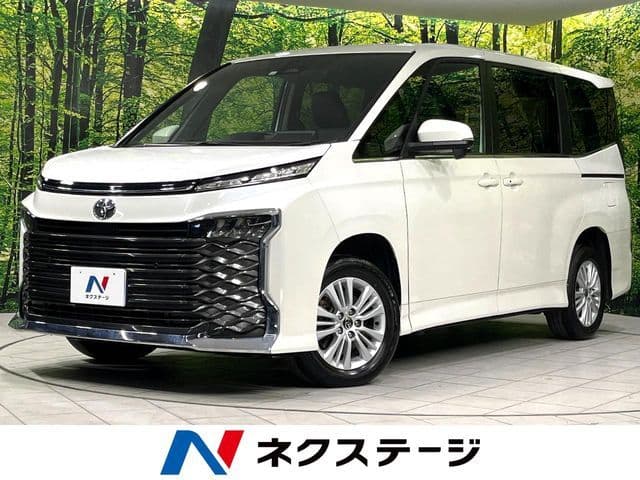 TOYOTA VOXY 4WD