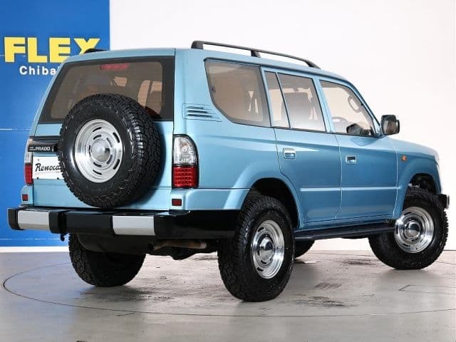 Car thumbnail 4