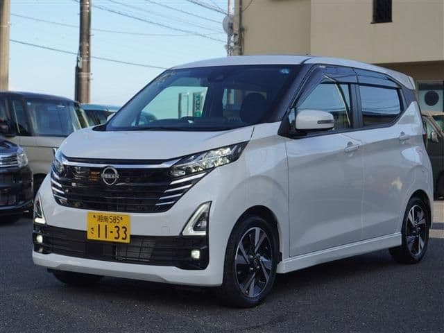 NISSAN