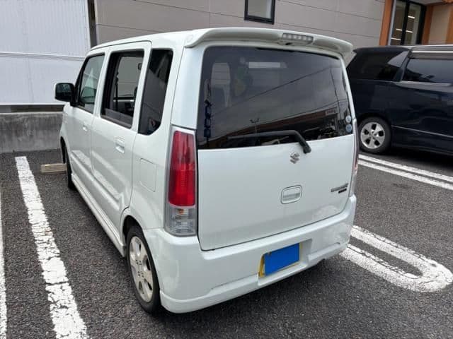 Car thumbnail 3