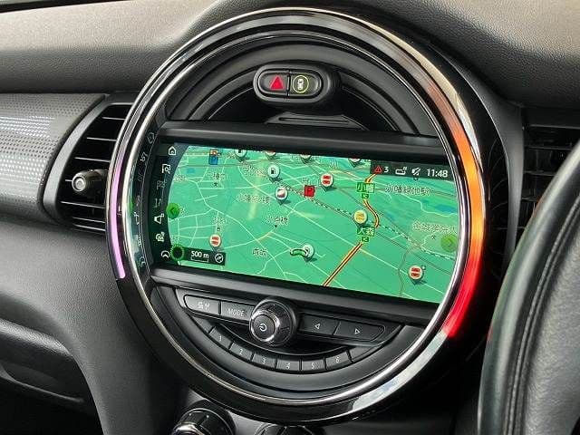 Car thumbnail 3