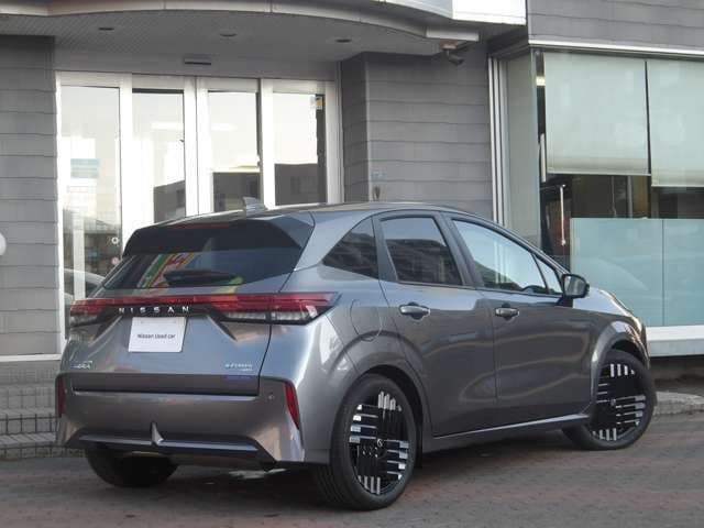 NISSAN