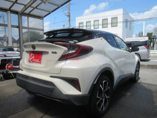Car thumbnail 3