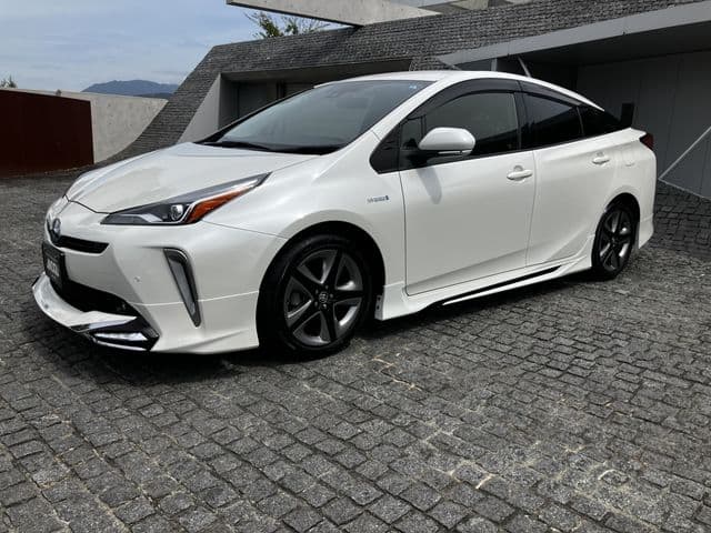 Car thumbnail 2
