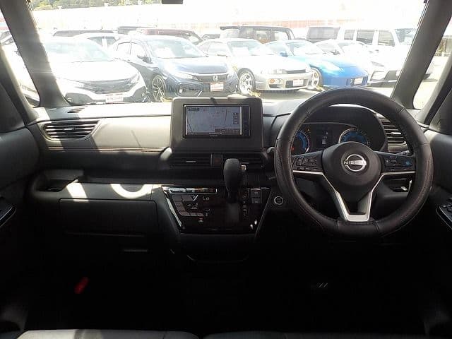 NISSAN