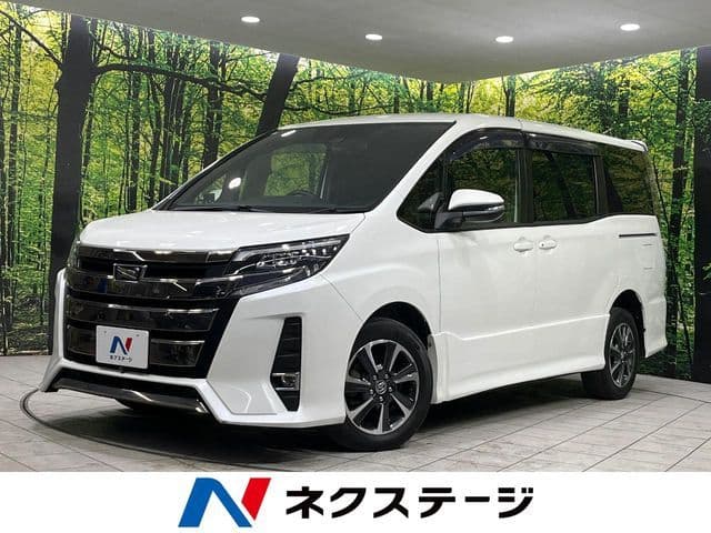 TOYOTA NOAH 4WD