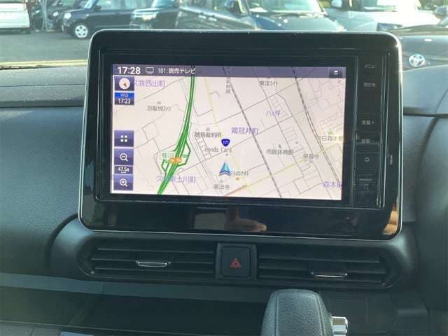 Car thumbnail 3