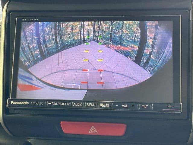 Car thumbnail 4
