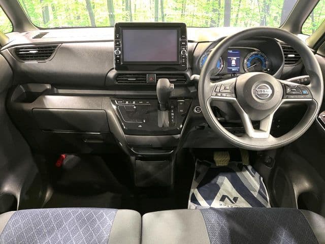 NISSAN