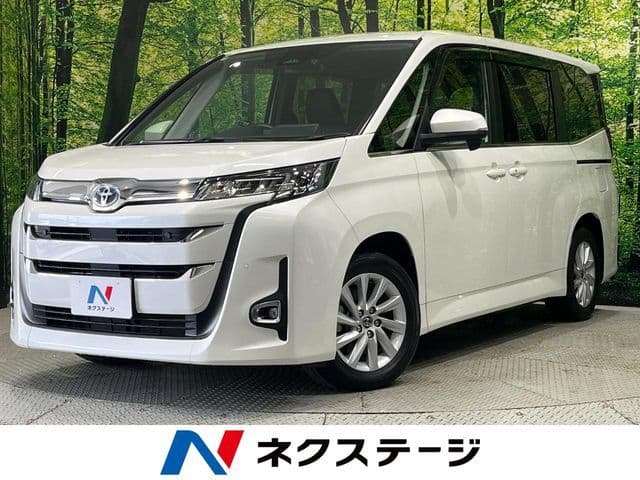TOYOTA NOAH HYBRID