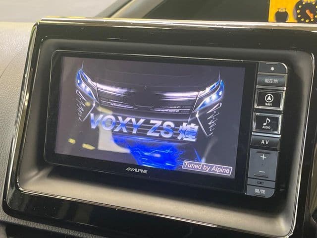Car thumbnail 3