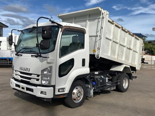 ISUZU